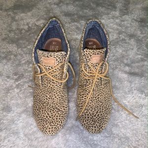 Women’s Tom’s wedges